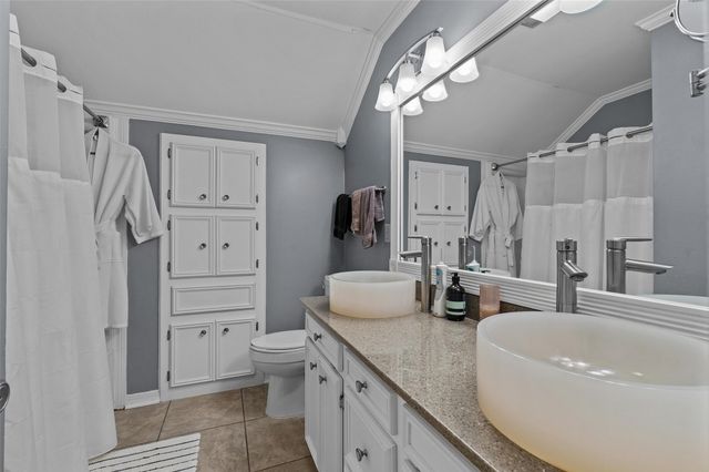 206 Shadow Ridge Drive, Bossier City, LA 71112