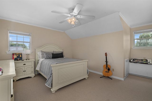 206 Shadow Ridge Drive, Bossier City, LA 71112
