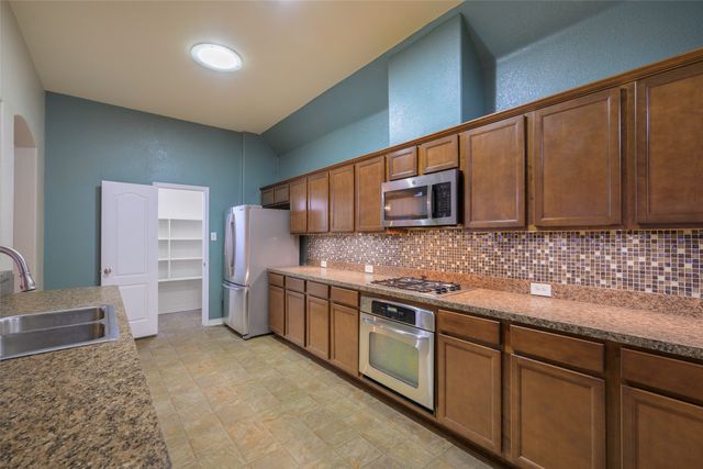 7253 Bluff Top Road, Frisco, TX 75035