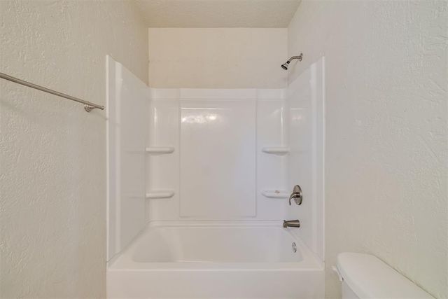 2405 NW 32nd Street, Oklahoma City, OK 73112