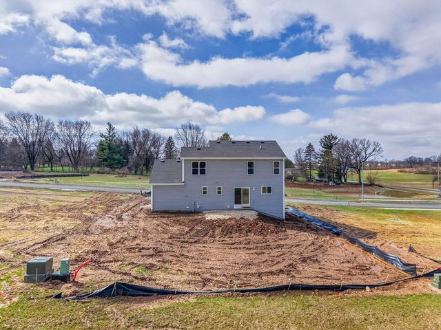 38 Copper Trails ROAD, Hartford, WI 53027