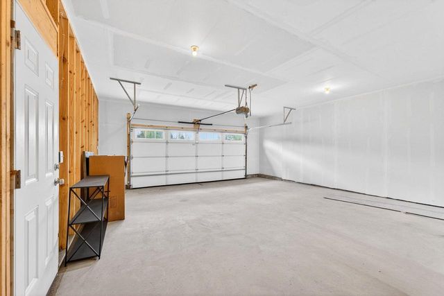 38 Copper Trails ROAD, Hartford, WI 53027