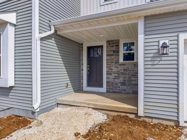 38 Copper Trails ROAD, Hartford, WI 53027