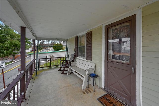 370 REXMONT RD, Lebanon, PA 17042