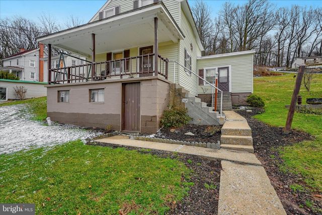 370 REXMONT RD, Lebanon, PA 17042