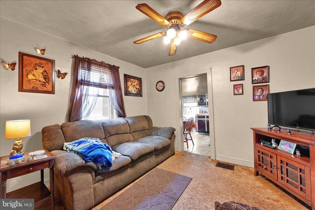 370 REXMONT RD, Lebanon, PA 17042