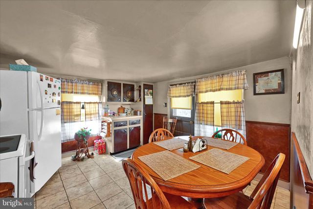 370 REXMONT RD, Lebanon, PA 17042