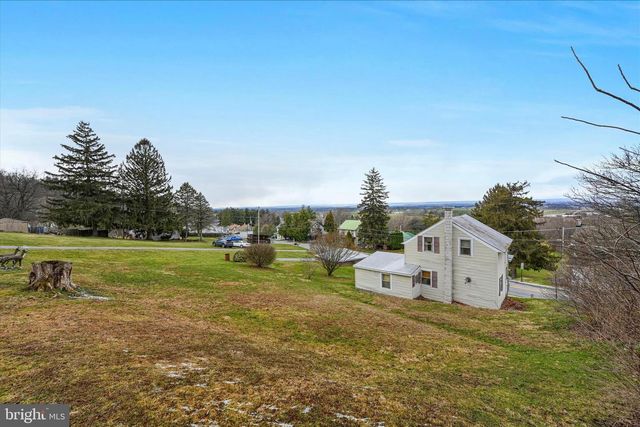 370 REXMONT RD, Lebanon, PA 17042