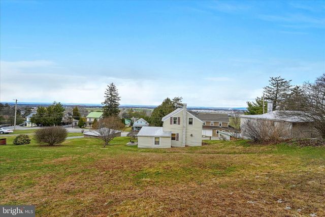 370 REXMONT RD, Lebanon, PA 17042