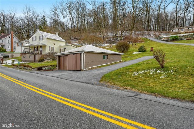 370 REXMONT RD, Lebanon, PA 17042