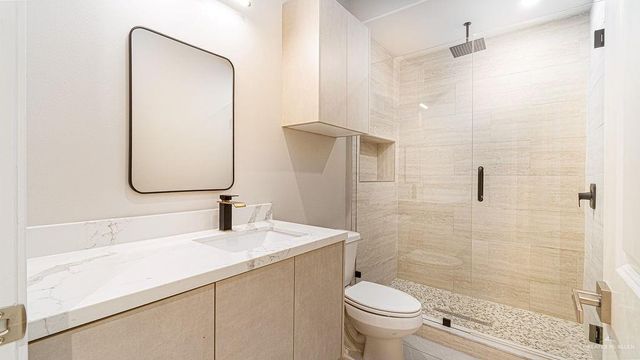 1013 E Costa Del Sol Avenue, Edinburg, TX 78542