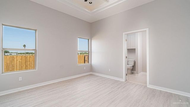 1013 E Costa Del Sol Avenue, Edinburg, TX 78542