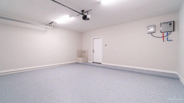 1013 E Costa Del Sol Avenue, Edinburg, TX 78542