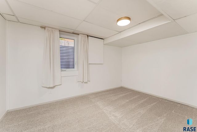 919 N Omaha Ave Avenue, Sioux Falls, SD 57103