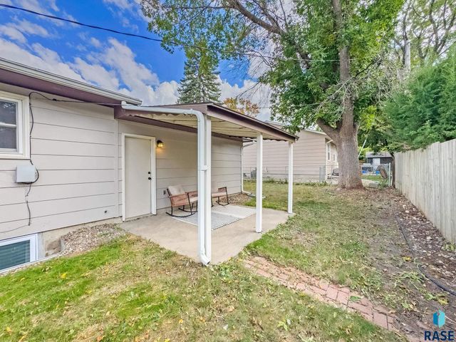 919 N Omaha Ave Avenue, Sioux Falls, SD 57103