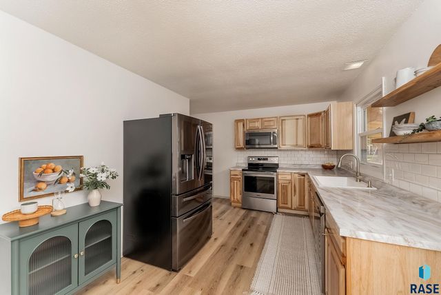 919 N Omaha Ave Avenue, Sioux Falls, SD 57103