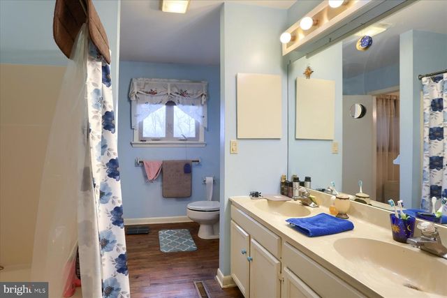 119 RED FOX LN, Harrisburg, PA 17112