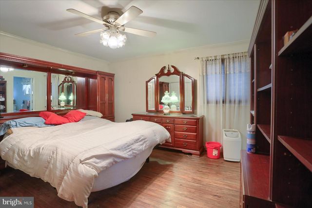 119 RED FOX LN, Harrisburg, PA 17112