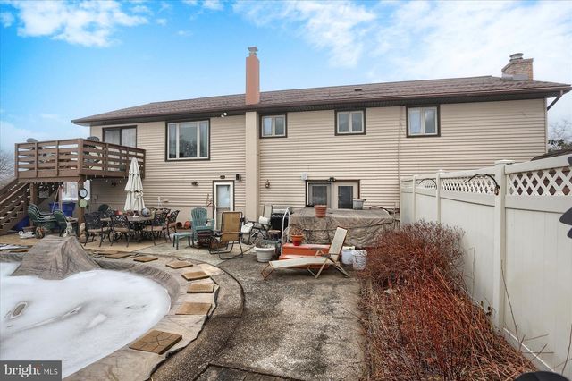 119 RED FOX LN, Harrisburg, PA 17112