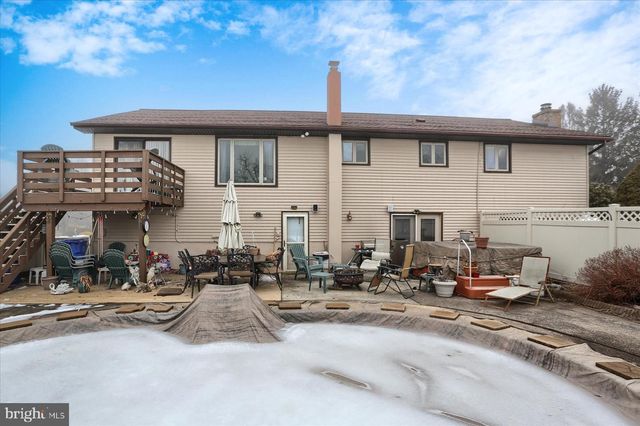 119 RED FOX LN, Harrisburg, PA 17112