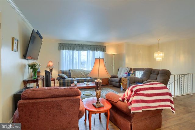 119 RED FOX LN, Harrisburg, PA 17112