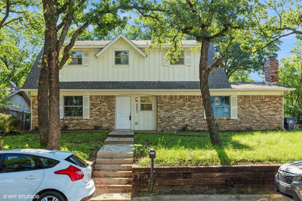 2421 Mercedes Road, Denton, TX 76205