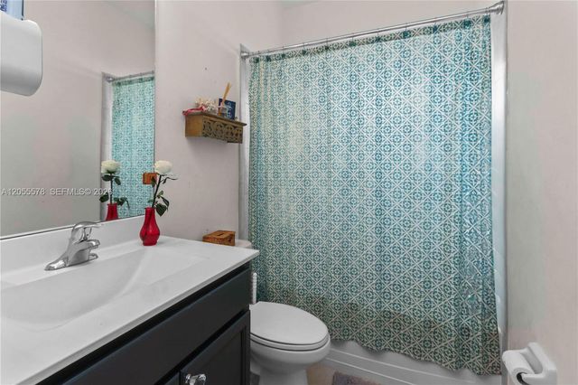 3124 SE 2nd Dr, Homestead, FL 33033