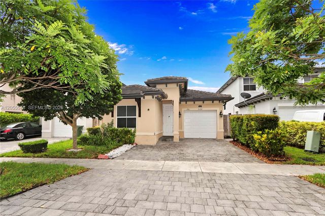 3124 SE 2nd Dr, Homestead, FL 33033
