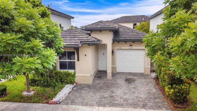 3124 SE 2nd Dr, Homestead, FL 33033