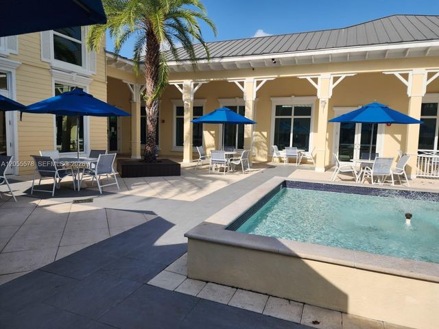 3124 SE 2nd Dr, Homestead, FL 33033