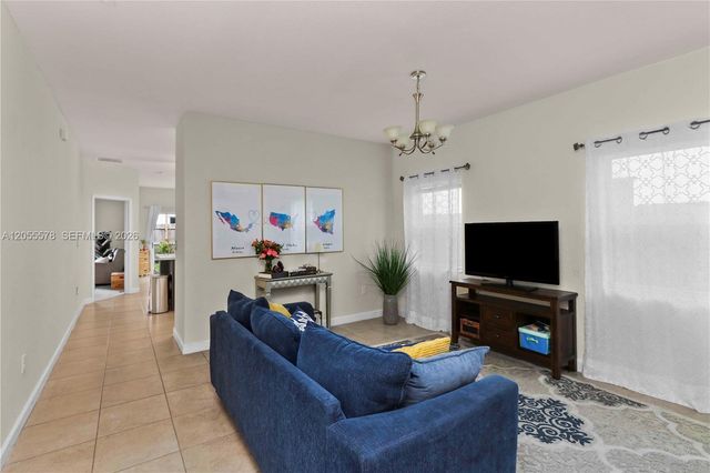 3124 SE 2nd Dr, Homestead, FL 33033
