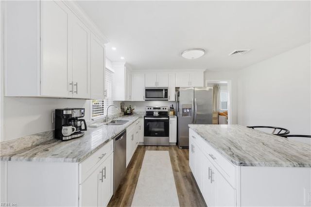 324 Mobile DR, Chesapeake, VA 23323