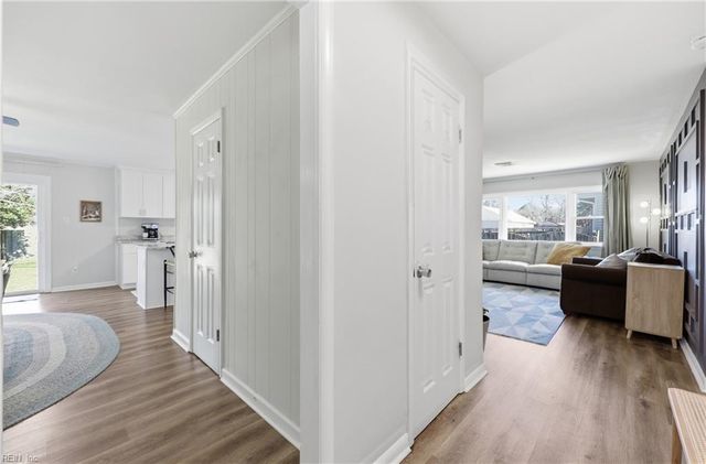 324 Mobile DR, Chesapeake, VA 23323