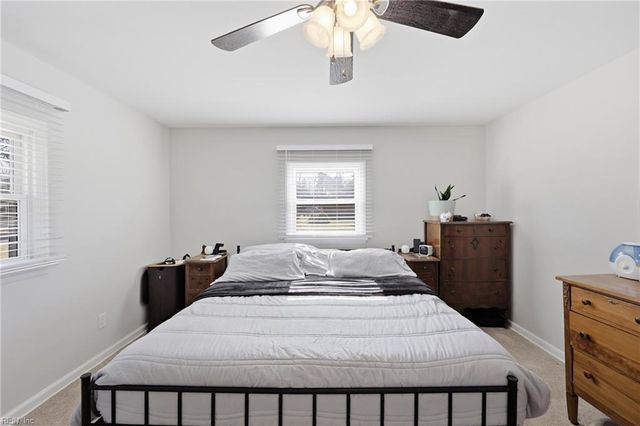 324 Mobile DR, Chesapeake, VA 23323