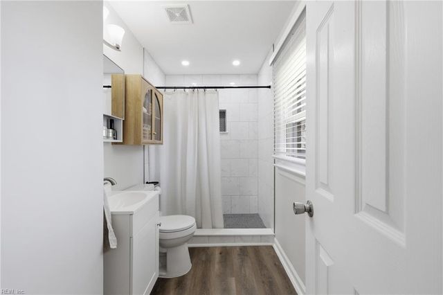 324 Mobile DR, Chesapeake, VA 23323