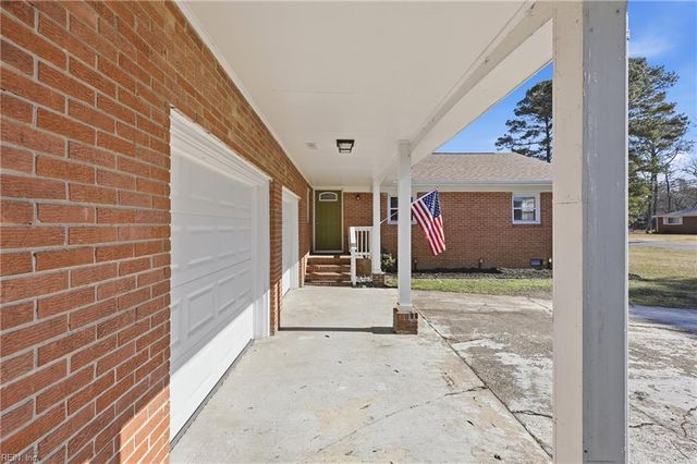 324 Mobile DR, Chesapeake, VA 23323