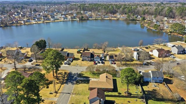 324 Mobile DR, Chesapeake, VA 23323