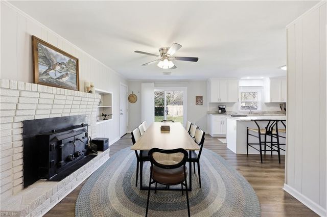 324 Mobile DR, Chesapeake, VA 23323