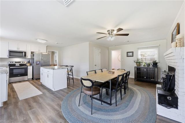 324 Mobile DR, Chesapeake, VA 23323