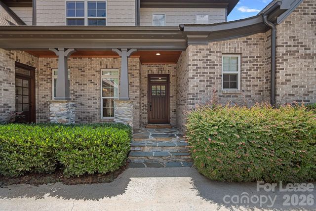 3813 Lakeside Drive, Charlotte, NC 28270