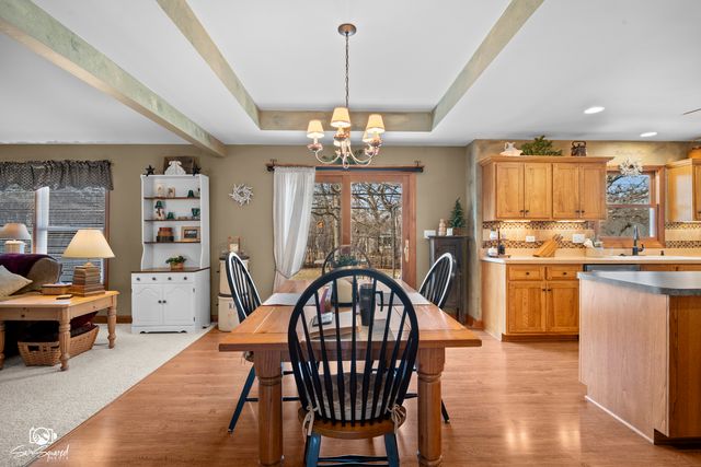 735 Meadow Wood Drive, Joliet, IL 60431