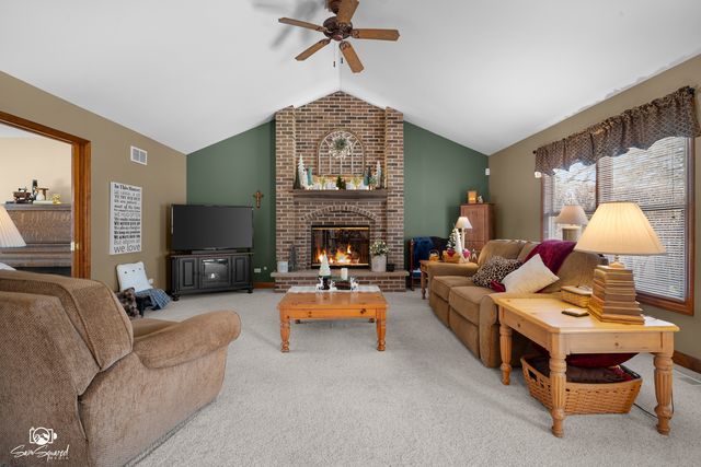 735 Meadow Wood Drive, Joliet, IL 60431