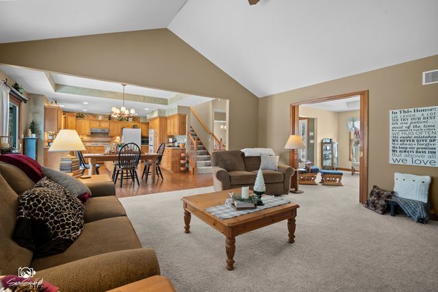 735 Meadow Wood Drive, Joliet, IL 60431