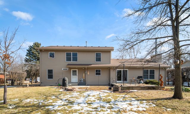 735 Meadow Wood Drive, Joliet, IL 60431