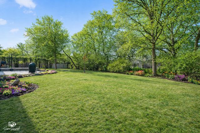 735 Meadow Wood Drive, Joliet, IL 60431