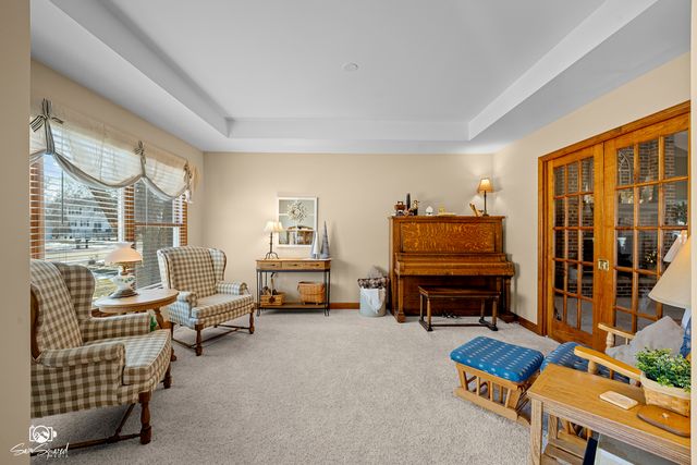 735 Meadow Wood Drive, Joliet, IL 60431