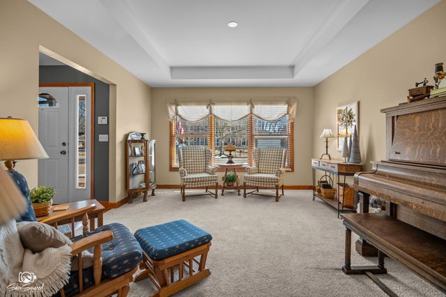 735 Meadow Wood Drive, Joliet, IL 60431