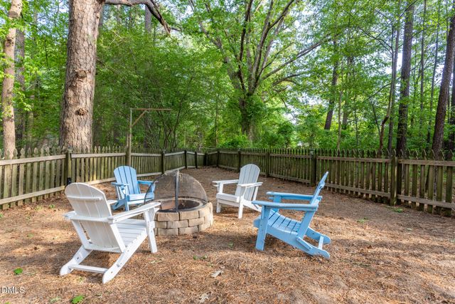 10 Highgrove Lane, Durham, NC 27713