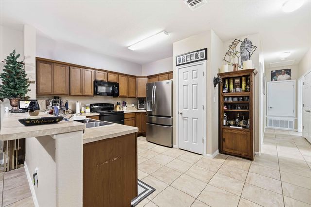 400 Carl Shipp DR, Liberty Hill, TX 78642