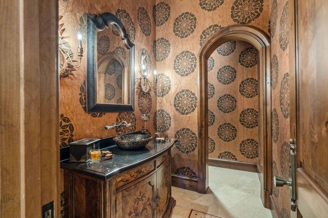 50 Patti Lynn Lane, Houston, TX 77024